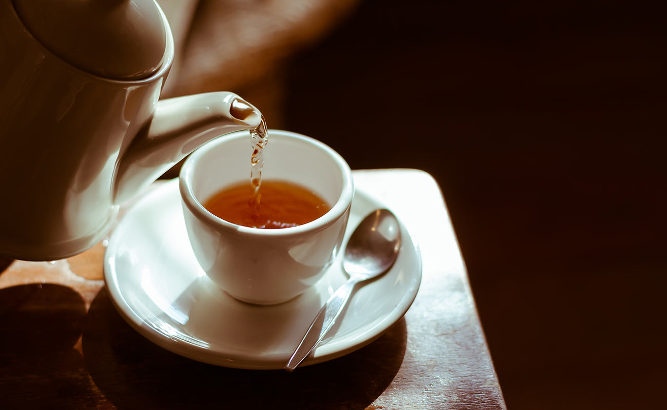 Tazza di tè appena servita